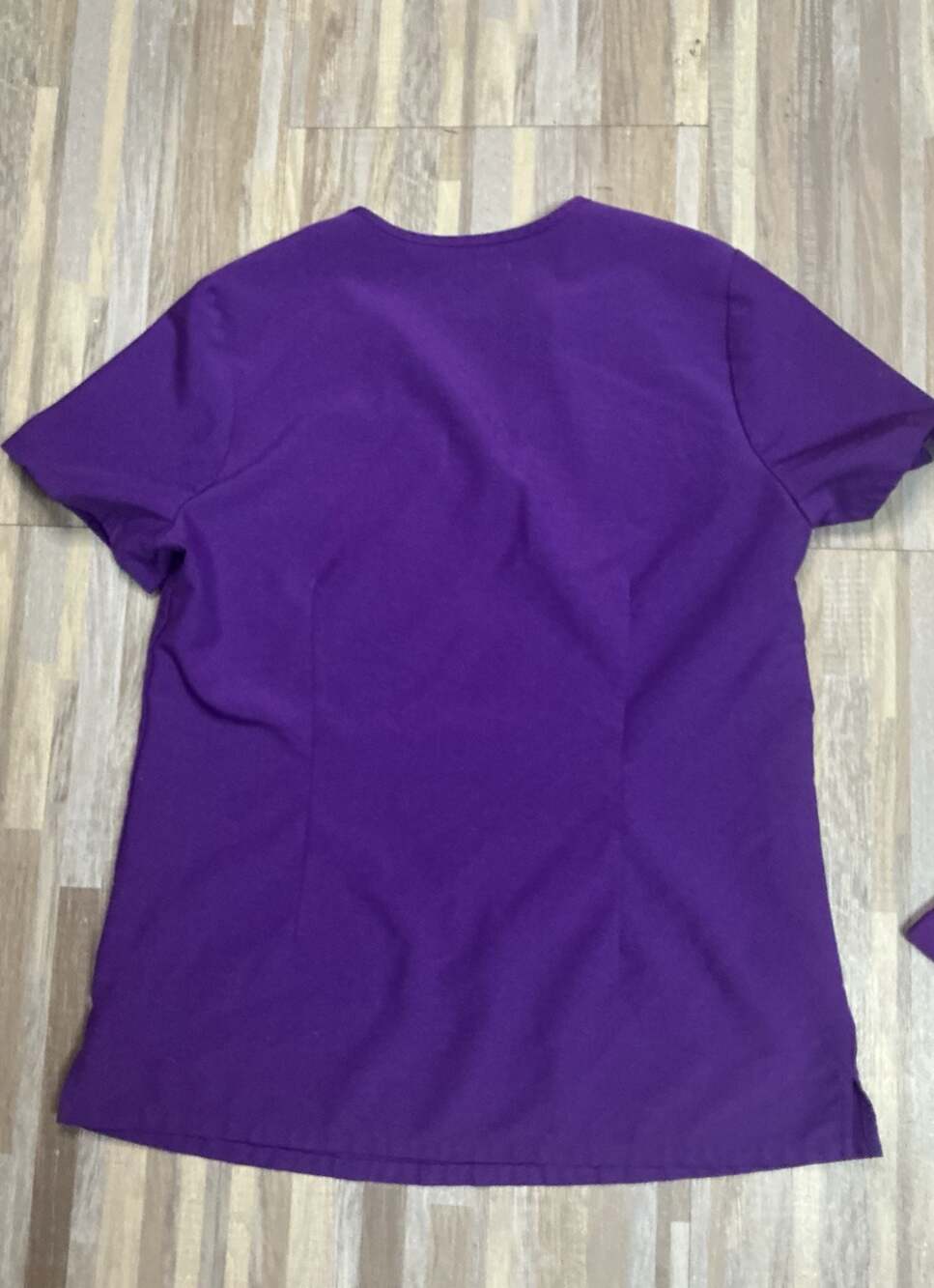 FIGS Discontinued Ultra Violet Women's Scrub Set Catarina top Zamora joggers - Picture 8 of 11